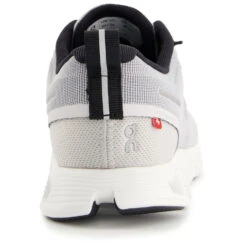 On - Women's Cloud 5 Waterproof - Baskets -Scarpa Soldes on womens cloud 5 waterproof baskets detail 6